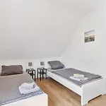 Apartment Worker Near Stuttgart, Nürtingen, Autobahn A8, Parking,wifi,smart,smart Tv
