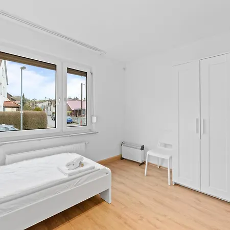 Monteur Near Stuttgart Parking,wifi,smart,smart Tv Lägenhet Oberboihingen