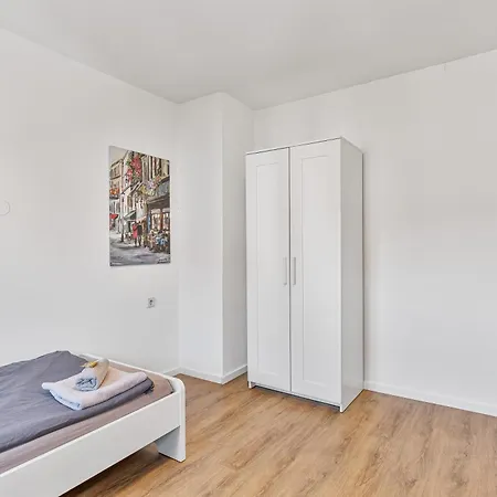 Lejlighed Worker Near Stuttgart, Autobahn A8, Parking, Wifi, Smart Tv *