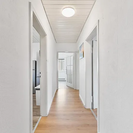 Lägenhet Monteur Near Stuttgart Parking,wifi,smart,smart Tv Oberboihingen