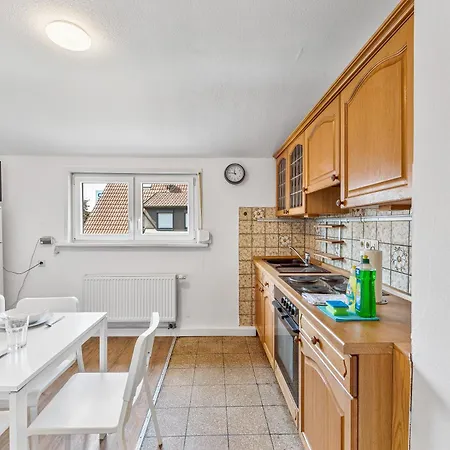 Apartment Worker Near Stuttgart, Nürtingen, Autobahn A8, Parking,wifi,smart,smart Tv