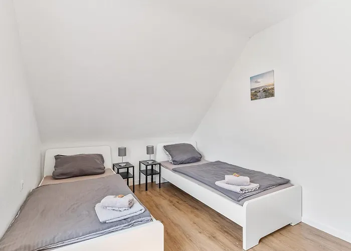 דירה Worker Near Stuttgart, Nuertingen, Autobahn A8, Parking,wifi,smart,smart Tv