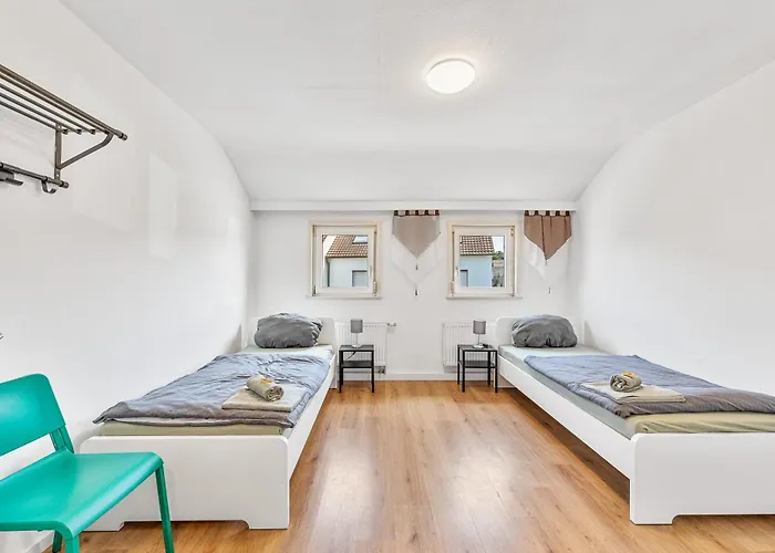 דירה Worker Near Stuttgart, Nuertingen, Autobahn A8, Parking,wifi,smart,smart Tv