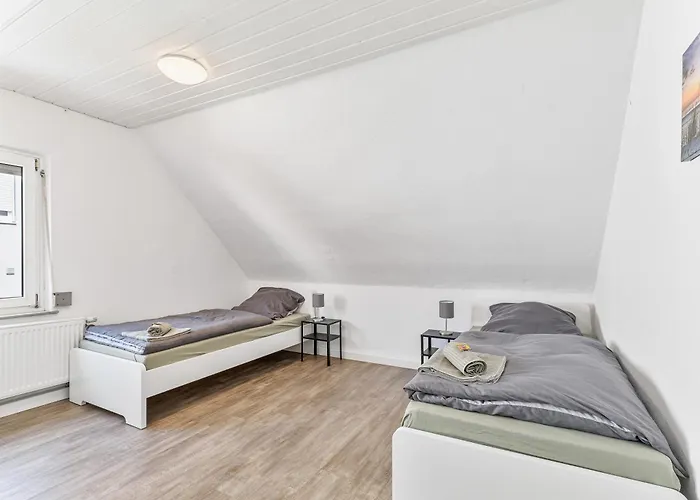 דירה Worker Near Stuttgart, Nuertingen, Autobahn A8, Parking,wifi,smart,smart Tv Oberboihingen