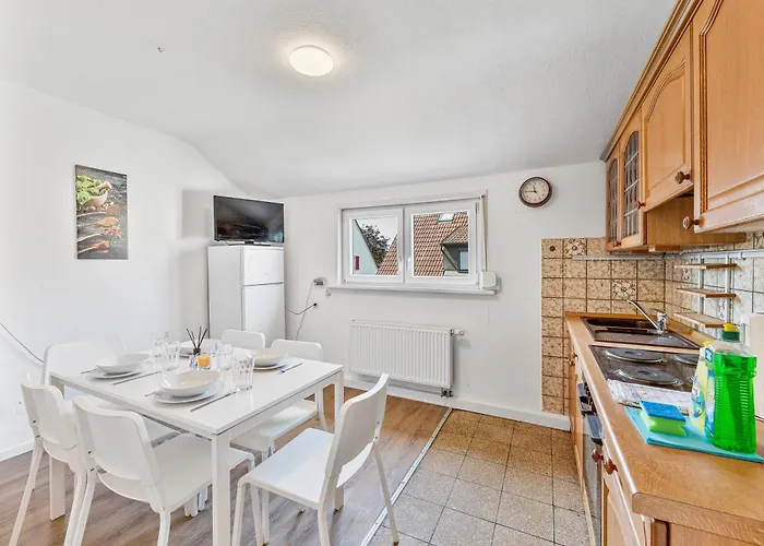 דירה Worker Near Stuttgart, Nuertingen, Autobahn A8, Parking,wifi,smart,smart Tv